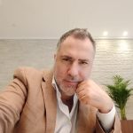 Dr. Matthias  Khatchadourian
